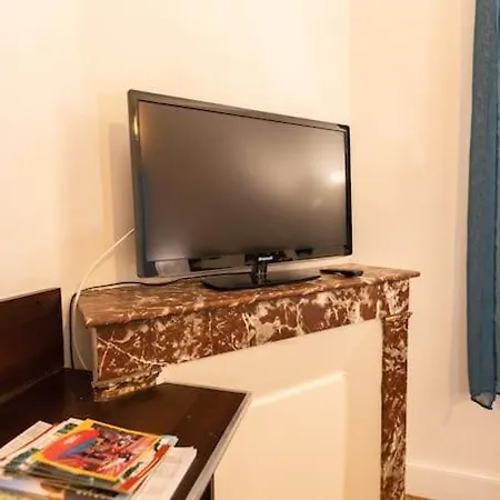 Avenue Republique La Aux Pieds Des Volcans Au Calme Apartment