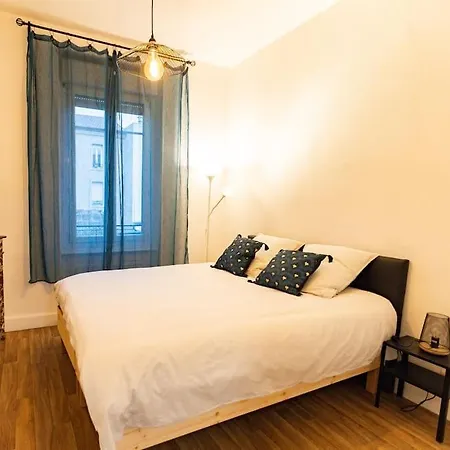 Avenue Republique La Aux Pieds Des Volcans Au Calme Clermont-Ferrand